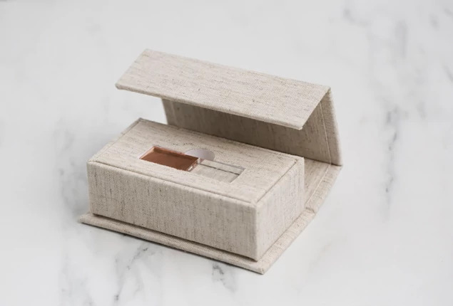 Linen Tyndell Luxe Fabric Flash Drive USB Box