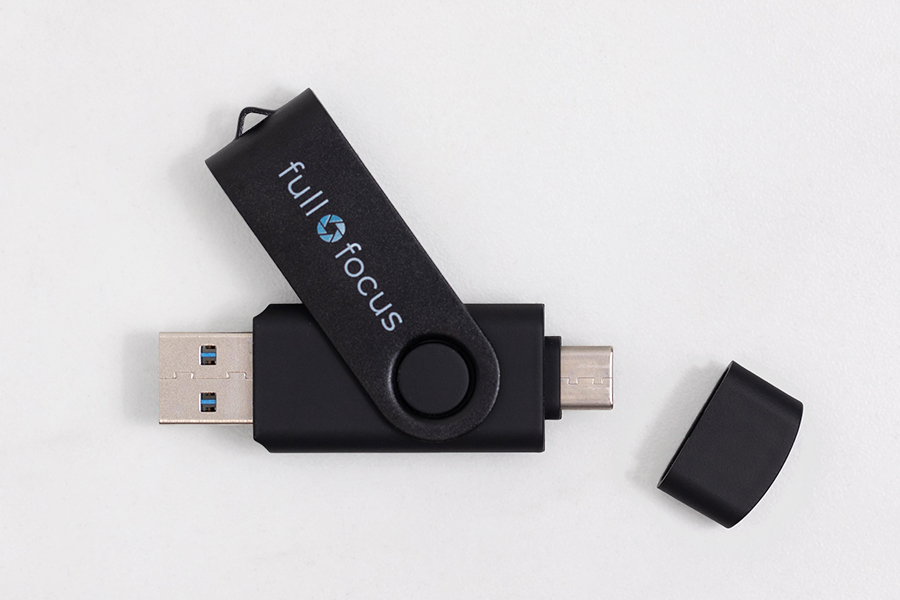 Dual Swivel USB