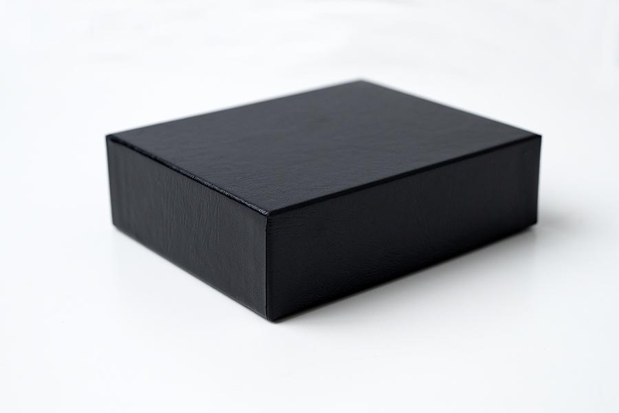 Black Portrait Box
