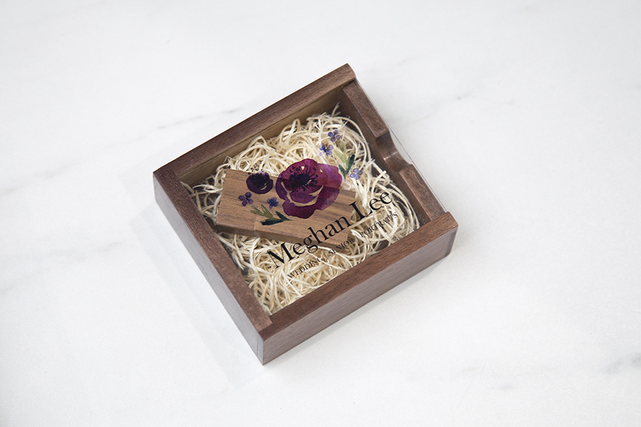 Acrylic Top Flash Drive Box