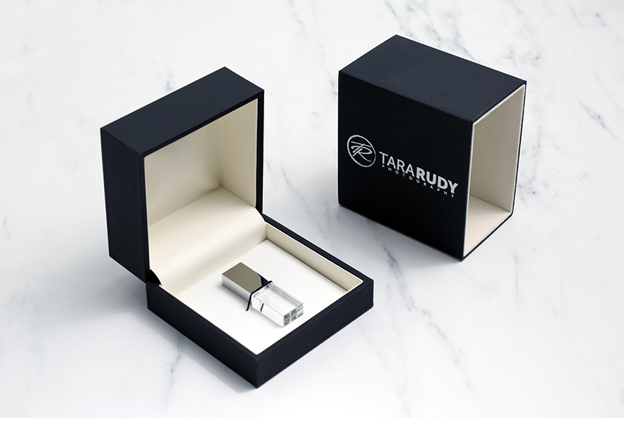 Tyndell Luxe Soft Touch USB Box Black