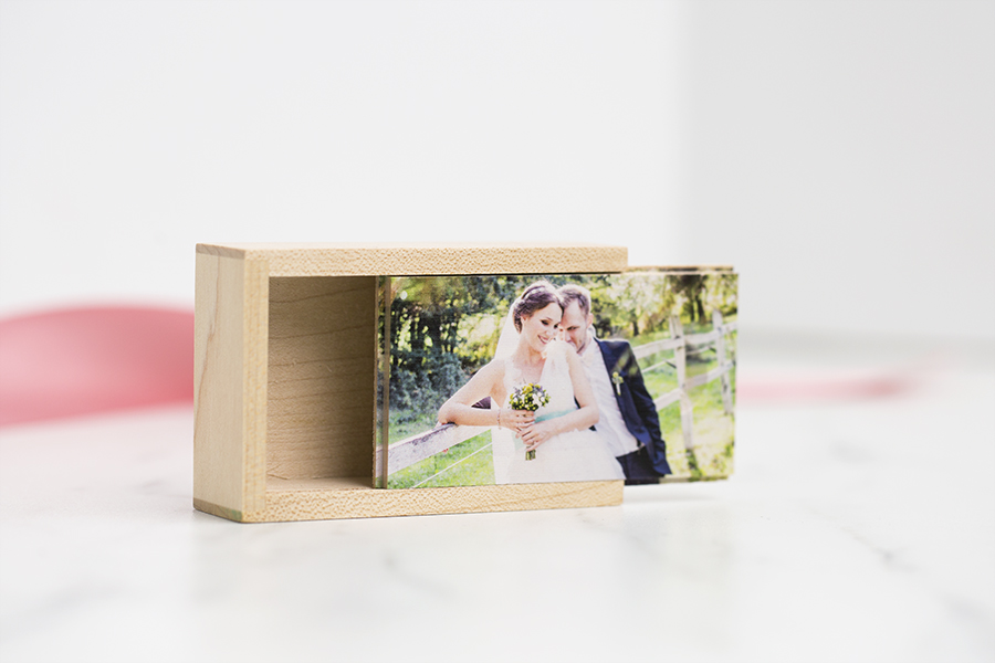 Walnut USB box